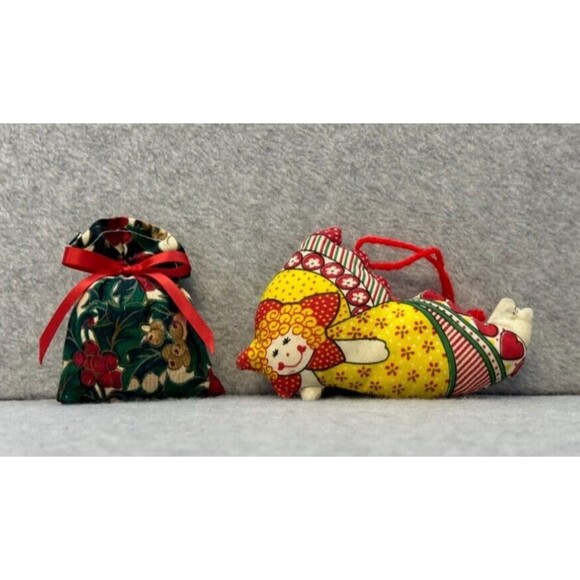 Lot of 9 Vintage Christmas Ornaments Fabric Some Quilted Homemade‎ Stitched - Picture 5 of 11